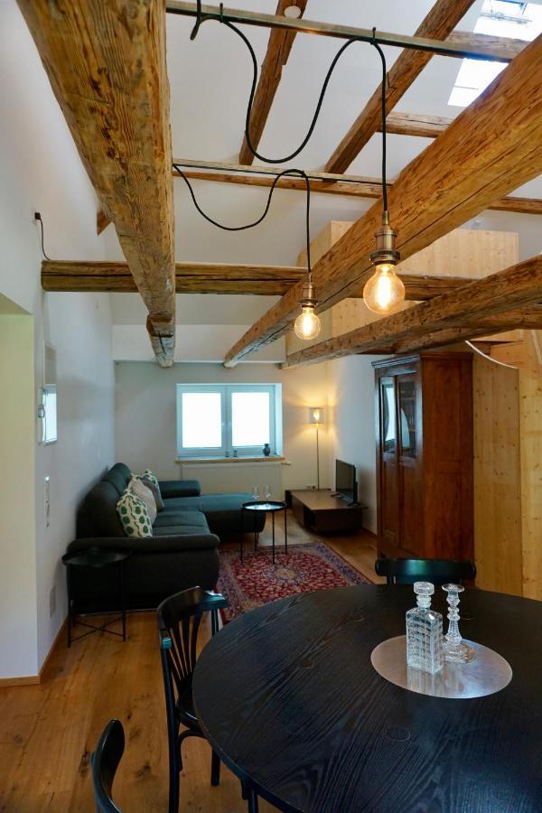 Beeindruckende Wohnung Im Rheintal 格齐斯 外观 照片