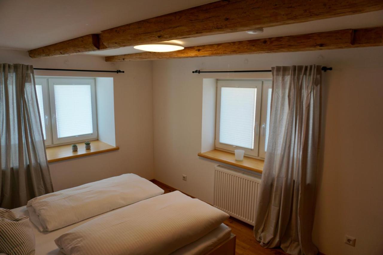 Beeindruckende Wohnung Im Rheintal 格齐斯 外观 照片